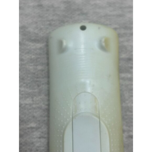 Sylvania DVD Wireless Remote Control NB121 DVD VCR Recorder Combo White - Picture 6 of 7